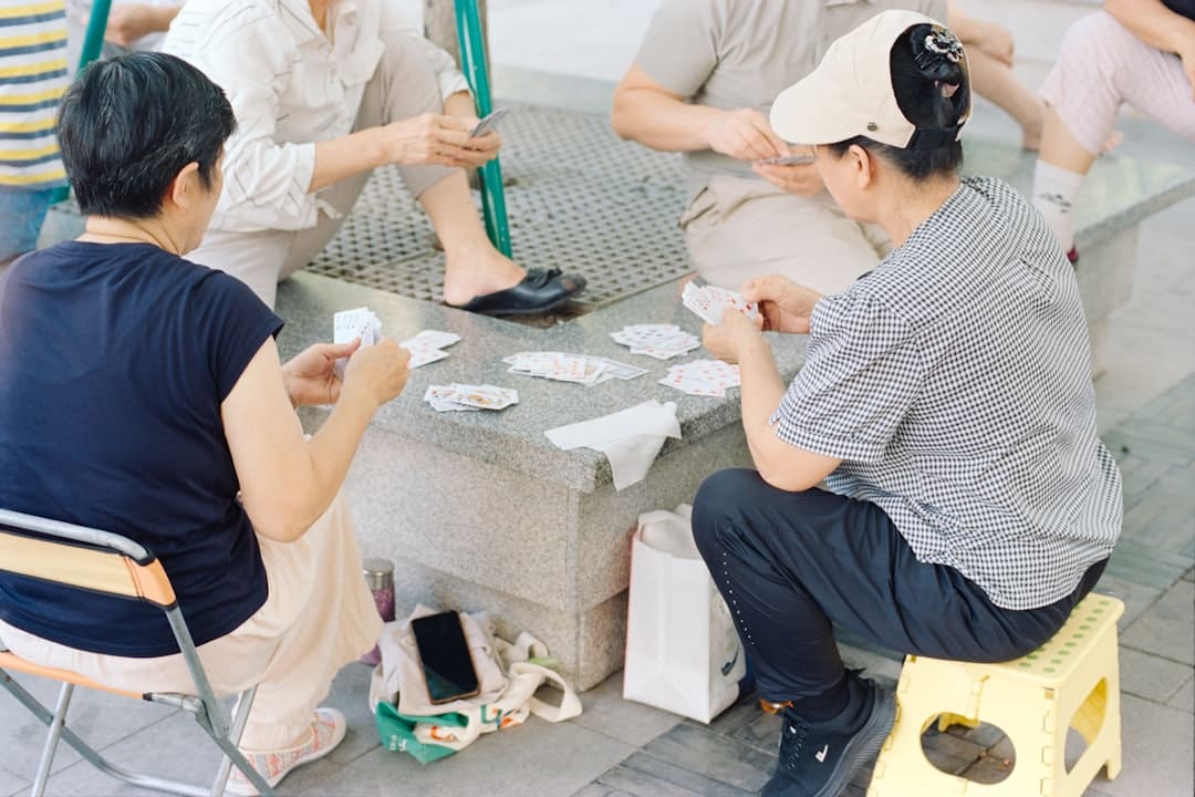 《黑寡妇》演员抨击漫威：“只为了卖票”